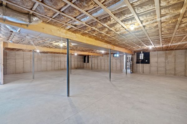 Basement Floor Installation in Lansing